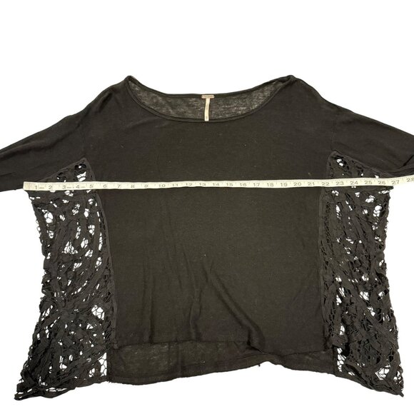 Free People Love Me Do Black Lace Crochet Side Blouse Size XS - Picture 5 of 8